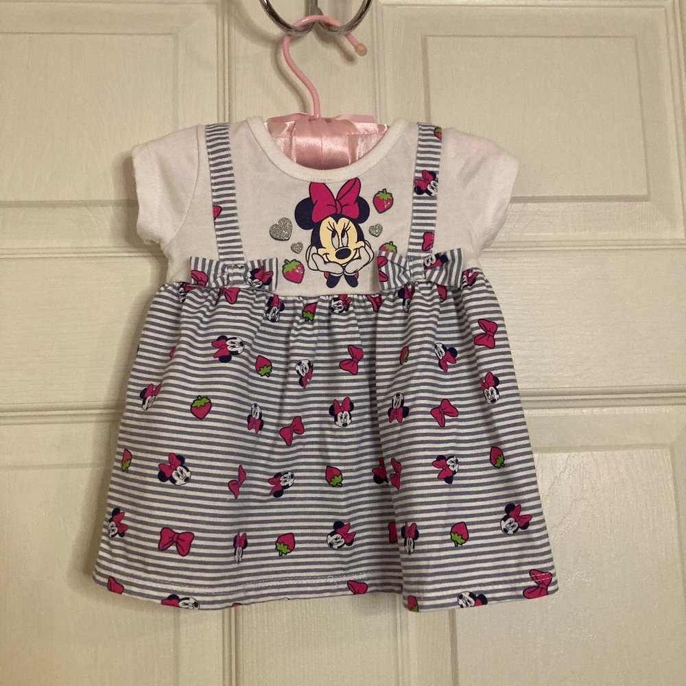 Disney Minney Mouse with bow accents dress